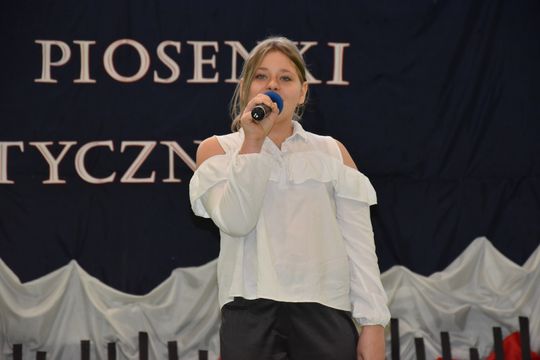 Gm. Łopiennik Górny. IX Powiatowy Konkurs Piosenki Patriotycznej [GALERIA ZDJĘĆ]
