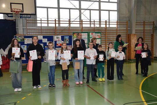 Gm. Łopiennik Górny. IX Powiatowy Konkurs Piosenki Patriotycznej [GALERIA ZDJĘĆ]