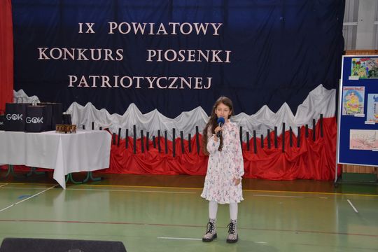 Gm. Łopiennik Górny. IX Powiatowy Konkurs Piosenki Patriotycznej [GALERIA ZDJĘĆ]