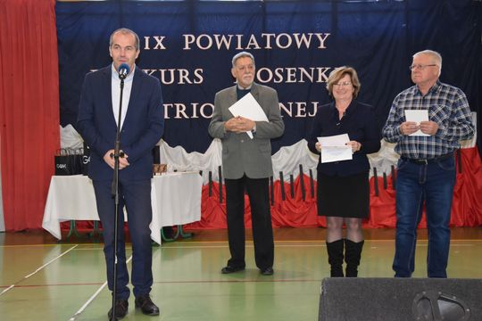 Gm. Łopiennik Górny. IX Powiatowy Konkurs Piosenki Patriotycznej [GALERIA ZDJĘĆ]