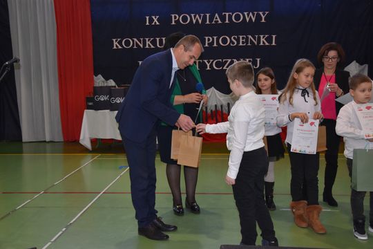 Gm. Łopiennik Górny. IX Powiatowy Konkurs Piosenki Patriotycznej [GALERIA ZDJĘĆ]