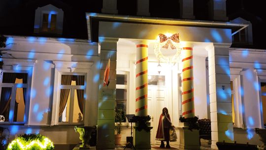 Gm. Siedliszcze. Jarmark świąteczny w Kuliku wieczorową porą... [GALERIA ZDJĘĆ]