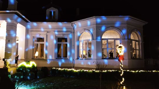 Gm. Siedliszcze. Jarmark świąteczny w Kuliku wieczorową porą... [GALERIA ZDJĘĆ]