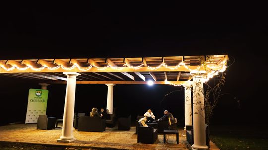 Gm. Siedliszcze. Jarmark świąteczny w Kuliku wieczorową porą... [GALERIA ZDJĘĆ]