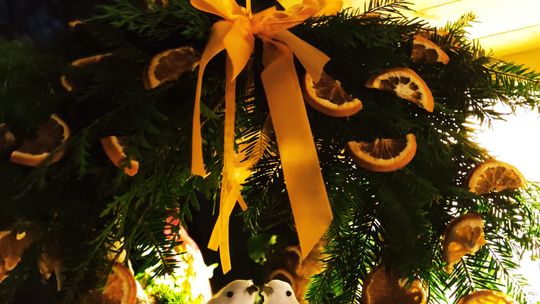 Gm. Siedliszcze. Jarmark świąteczny w Kuliku wieczorową porą... [GALERIA ZDJĘĆ]