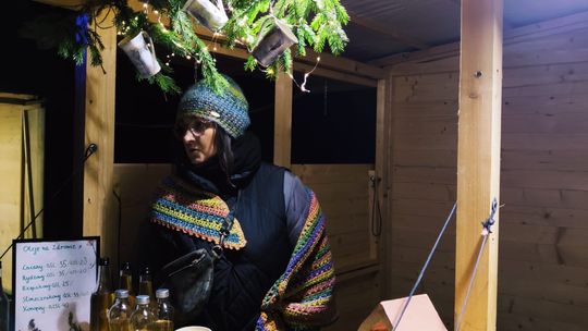 Gm. Siedliszcze. Jarmark świąteczny w Kuliku wieczorową porą... [GALERIA ZDJĘĆ]