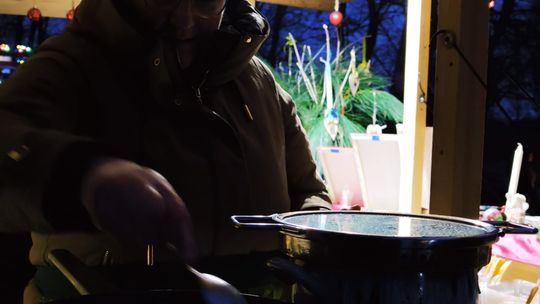 Gm. Siedliszcze. Jarmark świąteczny w Kuliku wieczorową porą... [GALERIA ZDJĘĆ]