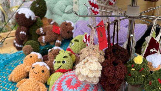 Gm. Siedliszcze. Świąteczny jarmark w Dworze Kulik. Masa ozdób i słodkości! [GALERIA ZDJĘĆ]