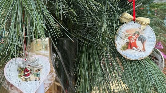 Gm. Siedliszcze. Świąteczny jarmark w Dworze Kulik. Masa ozdób i słodkości! [GALERIA ZDJĘĆ]