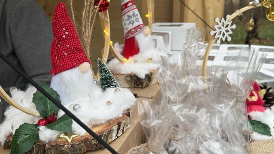 Gm. Siedliszcze. Świąteczny jarmark w Dworze Kulik. Masa ozdób i słodkości! [GALERIA ZDJĘĆ]