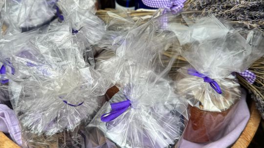 Gm. Siedliszcze. Świąteczny jarmark w Dworze Kulik. Masa ozdób i słodkości! [GALERIA ZDJĘĆ]