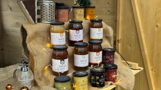 Gm. Siedliszcze. Świąteczny jarmark w Dworze Kulik. Masa ozdób i słodkości! [GALERIA ZDJĘĆ]