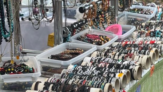 Gm. Siedliszcze. Świąteczny jarmark w Dworze Kulik. Masa ozdób i słodkości! [GALERIA ZDJĘĆ]