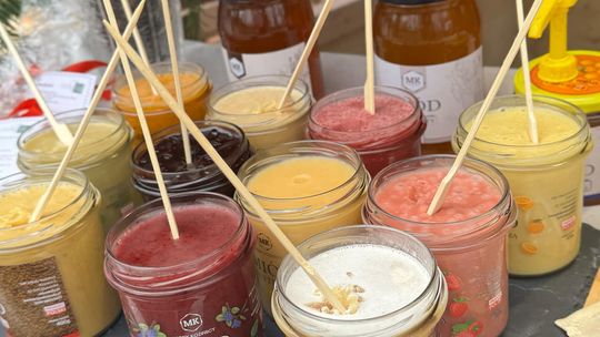 Gm. Siedliszcze. Świąteczny jarmark w Dworze Kulik. Masa ozdób i słodkości! [GALERIA ZDJĘĆ]