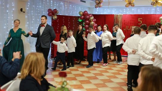 Jubileusz Niepublicznego Specjalnego Ośrodka Szkolno – Wychowawczego na „Lawendowym Wzgórzu "  [GALERIA ZDJĘĆ]