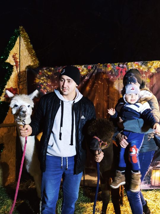 Gm. Siedliszcze. Jarmark świąteczny w Kuliku wieczorową porą... [GALERIA ZDJĘĆ]