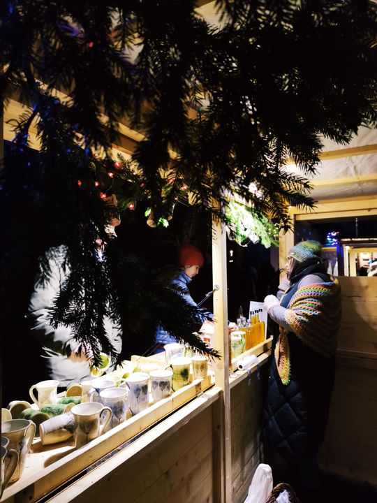 Gm. Siedliszcze. Jarmark świąteczny w Kuliku wieczorową porą... [GALERIA ZDJĘĆ]