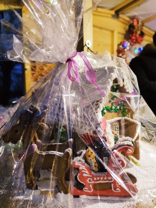 Gm. Siedliszcze. Jarmark świąteczny w Kuliku wieczorową porą... [GALERIA ZDJĘĆ]