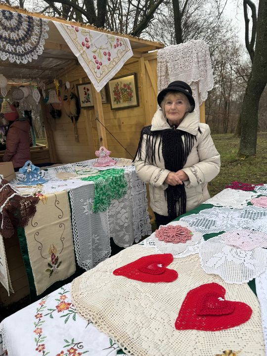 Gm. Siedliszcze. Świąteczny jarmark w Dworze Kulik. Masa ozdób i słodkości! [GALERIA ZDJĘĆ]
