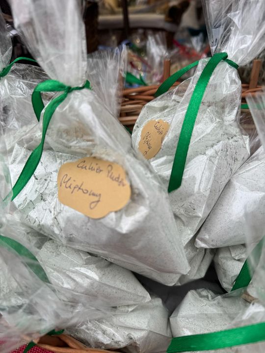 Gm. Siedliszcze. Świąteczny jarmark w Dworze Kulik. Masa ozdób i słodkości! [GALERIA ZDJĘĆ]