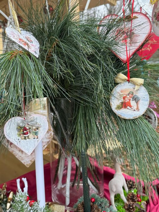 Gm. Siedliszcze. Świąteczny jarmark w Dworze Kulik. Masa ozdób i słodkości! [GALERIA ZDJĘĆ]