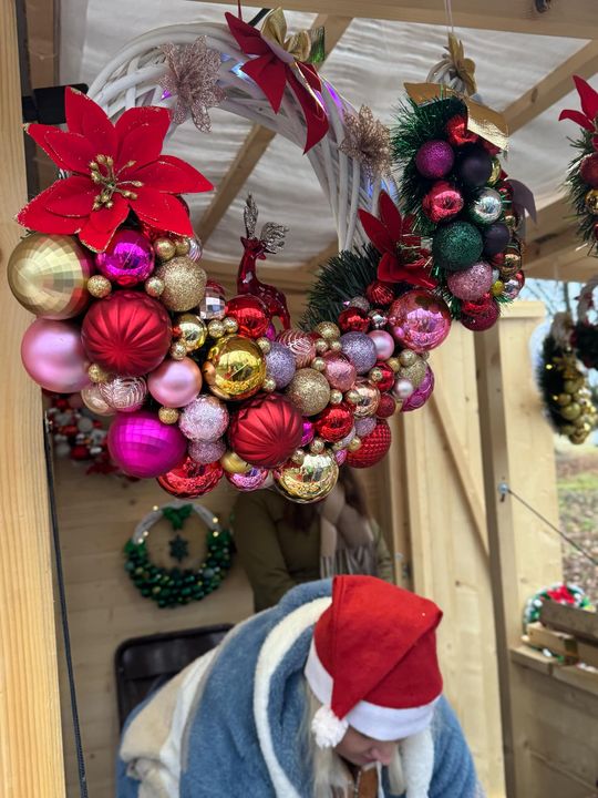 Gm. Siedliszcze. Świąteczny jarmark w Dworze Kulik. Masa ozdób i słodkości! [GALERIA ZDJĘĆ]