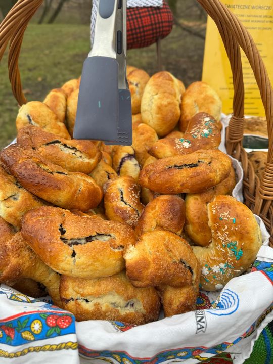 Gm. Siedliszcze. Świąteczny jarmark w Dworze Kulik. Masa ozdób i słodkości! [GALERIA ZDJĘĆ]