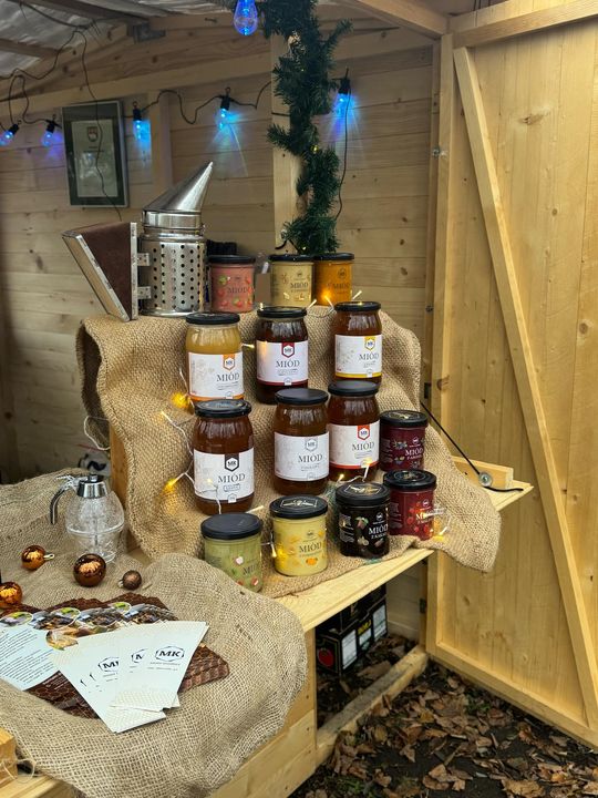 Gm. Siedliszcze. Świąteczny jarmark w Dworze Kulik. Masa ozdób i słodkości! [GALERIA ZDJĘĆ]