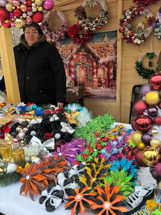 Gm. Siedliszcze. Świąteczny jarmark w Dworze Kulik. Masa ozdób i słodkości! [GALERIA ZDJĘĆ]