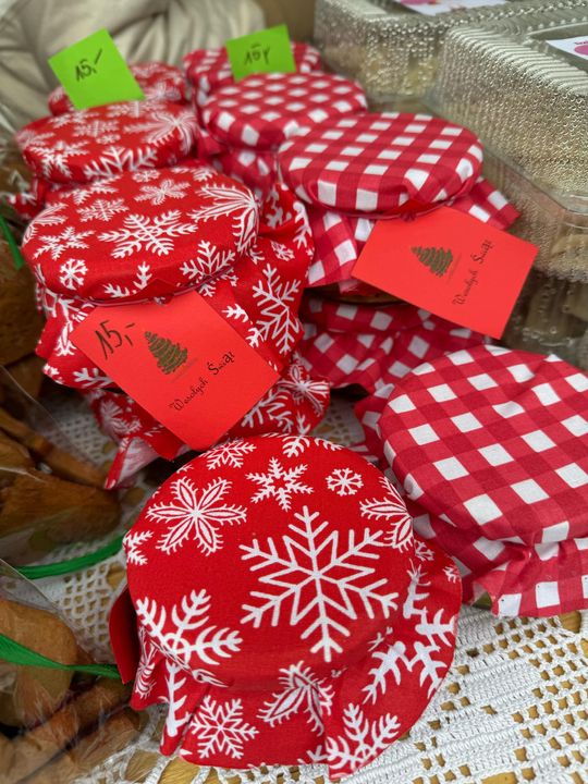 Gm. Siedliszcze. Świąteczny jarmark w Dworze Kulik. Masa ozdób i słodkości! [GALERIA ZDJĘĆ]