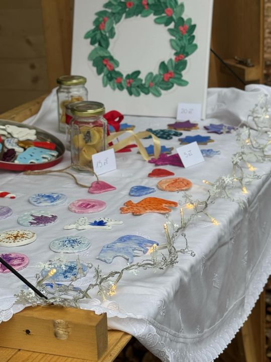 Gm. Siedliszcze. Świąteczny jarmark w Dworze Kulik. Masa ozdób i słodkości! [GALERIA ZDJĘĆ]