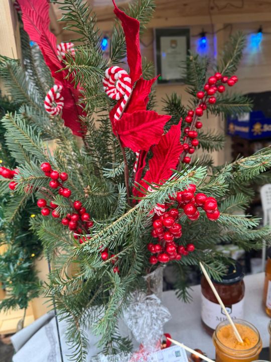 Gm. Siedliszcze. Świąteczny jarmark w Dworze Kulik. Masa ozdób i słodkości! [GALERIA ZDJĘĆ]