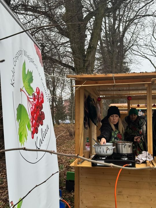 Gm. Siedliszcze. Świąteczny jarmark w Dworze Kulik. Masa ozdób i słodkości! [GALERIA ZDJĘĆ]
