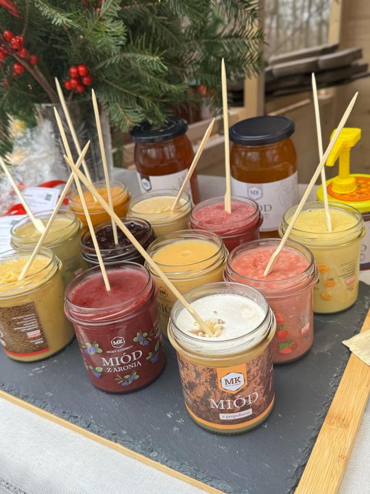 Gm. Siedliszcze. Świąteczny jarmark w Dworze Kulik. Masa ozdób i słodkości! [GALERIA ZDJĘĆ]