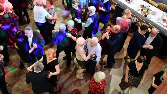 Krasnystaw. VIII Senioriada i zabawa andrzejkowa [GALERIA ZDJĘĆ]