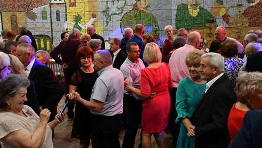 Krasnystaw. VIII Senioriada i zabawa andrzejkowa [GALERIA ZDJĘĆ]