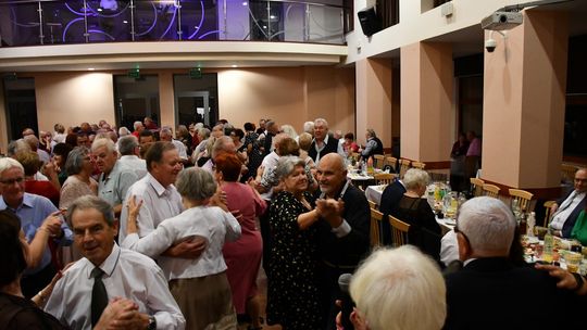 Krasnystaw. VIII Senioriada i zabawa andrzejkowa [GALERIA ZDJĘĆ]