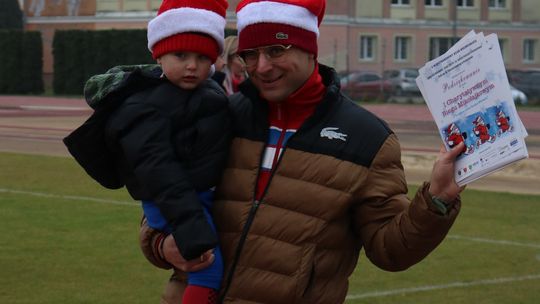 Krasnystaw. I Charytatywny Bieg Mikołajkowy [GALERIA ZDJĘĆ]