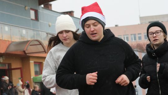 Krasnystaw. I Charytatywny Bieg Mikołajkowy [GALERIA ZDJĘĆ]