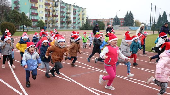 Krasnystaw. I Charytatywny Bieg Mikołajkowy [GALERIA ZDJĘĆ]