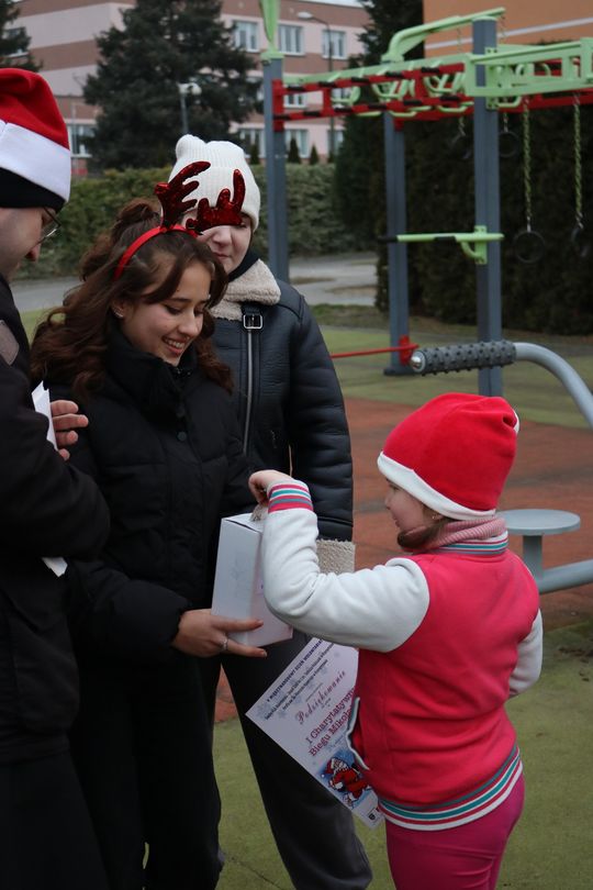 Krasnystaw. I Charytatywny Bieg Mikołajkowy [GALERIA ZDJĘĆ]