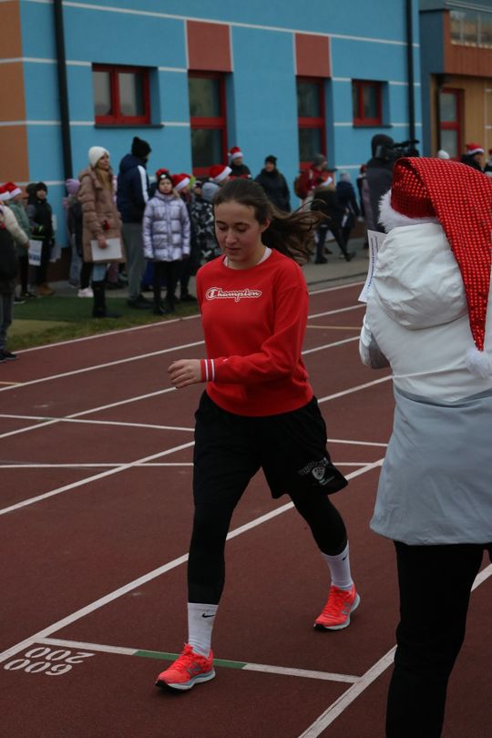 Krasnystaw. I Charytatywny Bieg Mikołajkowy [GALERIA ZDJĘĆ]