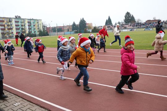 Krasnystaw. I Charytatywny Bieg Mikołajkowy [GALERIA ZDJĘĆ]