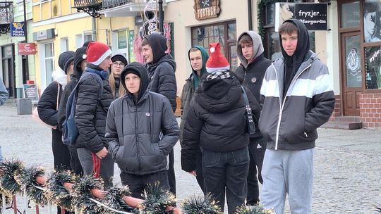 Chełm. Lodowisko na pl. Łuczkowskiego oficjalnie otwarte [GALERIA ZDJĘĆ]