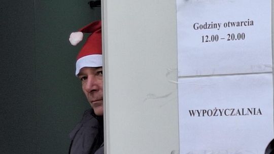 Chełm. Lodowisko na pl. Łuczkowskiego oficjalnie otwarte [GALERIA ZDJĘĆ]