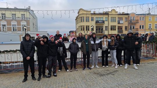 Chełm. Lodowisko na pl. Łuczkowskiego oficjalnie otwarte [GALERIA ZDJĘĆ]