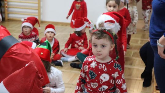 Święty Mikołaj w Przedszkolu nr 15 w Chełmie