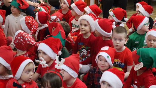 Święty Mikołaj w Przedszkolu nr 15 w Chełmie