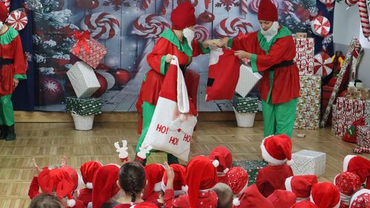 Święty Mikołaj w Przedszkolu nr 15 w Chełmie