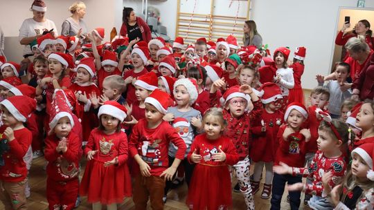 Święty Mikołaj w Przedszkolu nr 15 w Chełmie